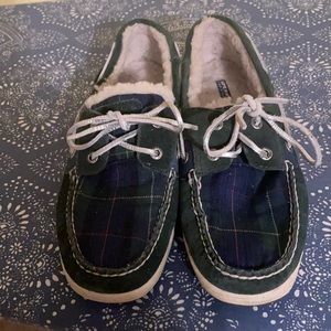 Sperry shoes, very comfortable shoes.